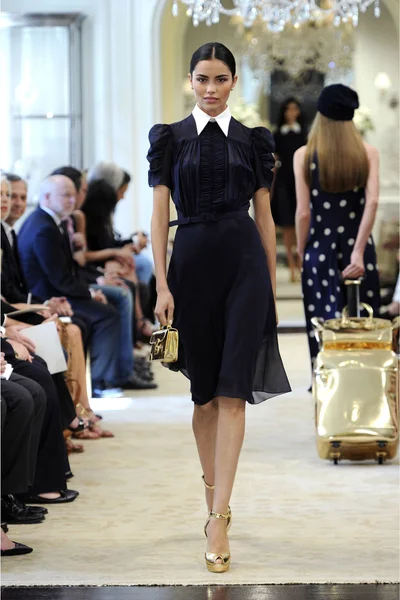 Look 2